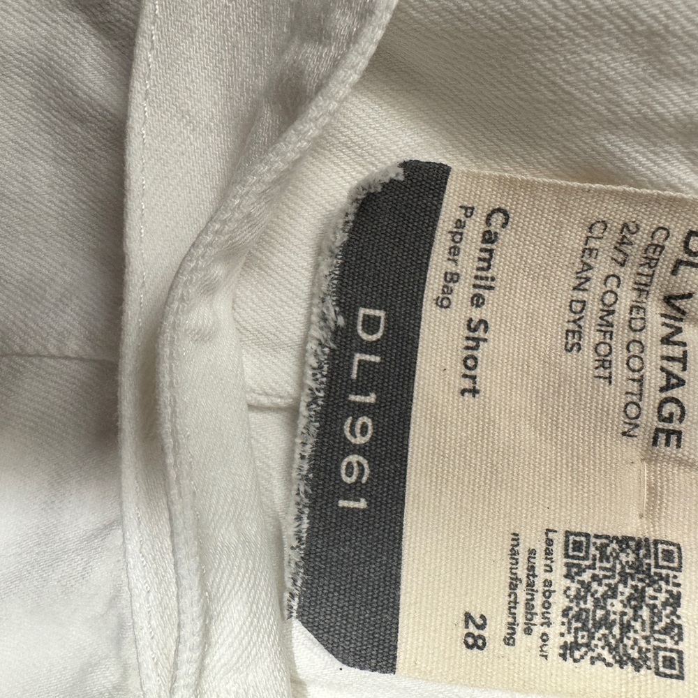 DL1961 Camile Paperbag Shorts, White Denim - Picture 8 of 15